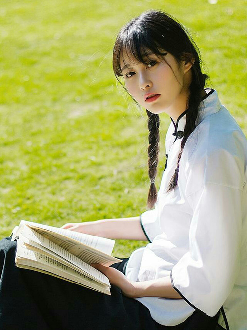 熊猫体育娱乐-法甲联赛的商业创新案例研究，法甲联赛收入