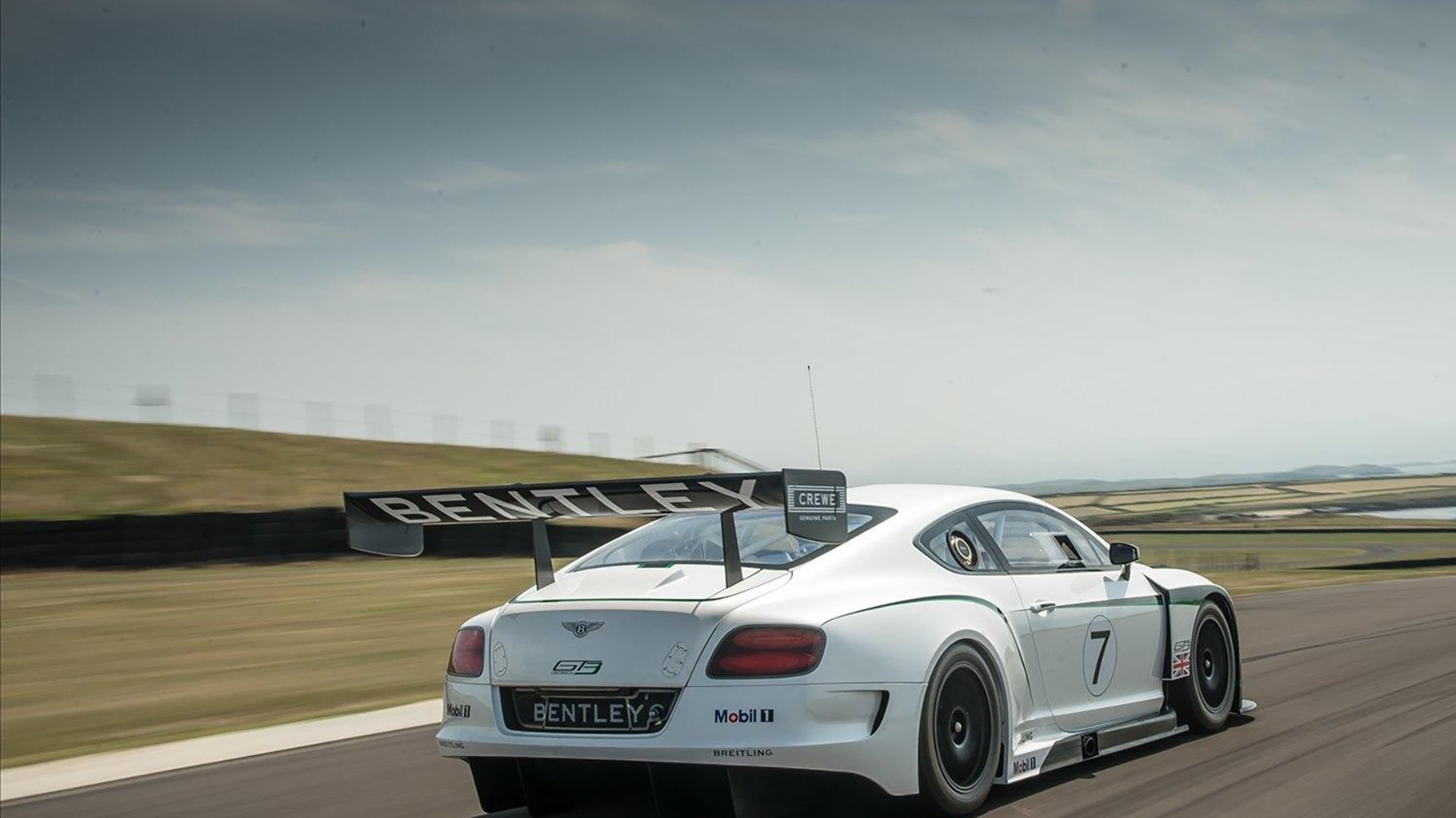 熊猫体育直播-篮球赛事主客场安排优化增强观众体验，篮球主客场赛制